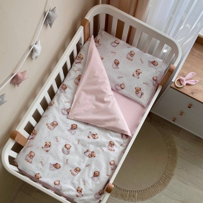 Set lenjerie de schimb pentru patut bebe 3 piese Mix ursulet roz (2)